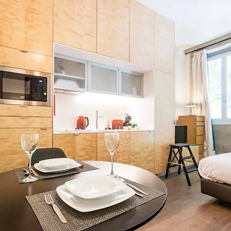Bakers Square Studio W/ Ac By Lovelystay Porto