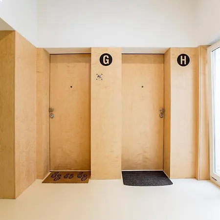 Bakers Square Studio W/ Ac By Lovelystay