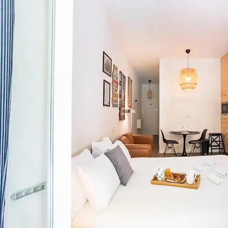 Bakers Square Studio W/ Ac By Lovelystay